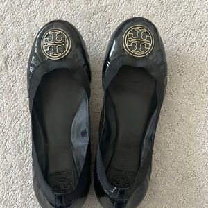Tory Burch black patent ballet flats